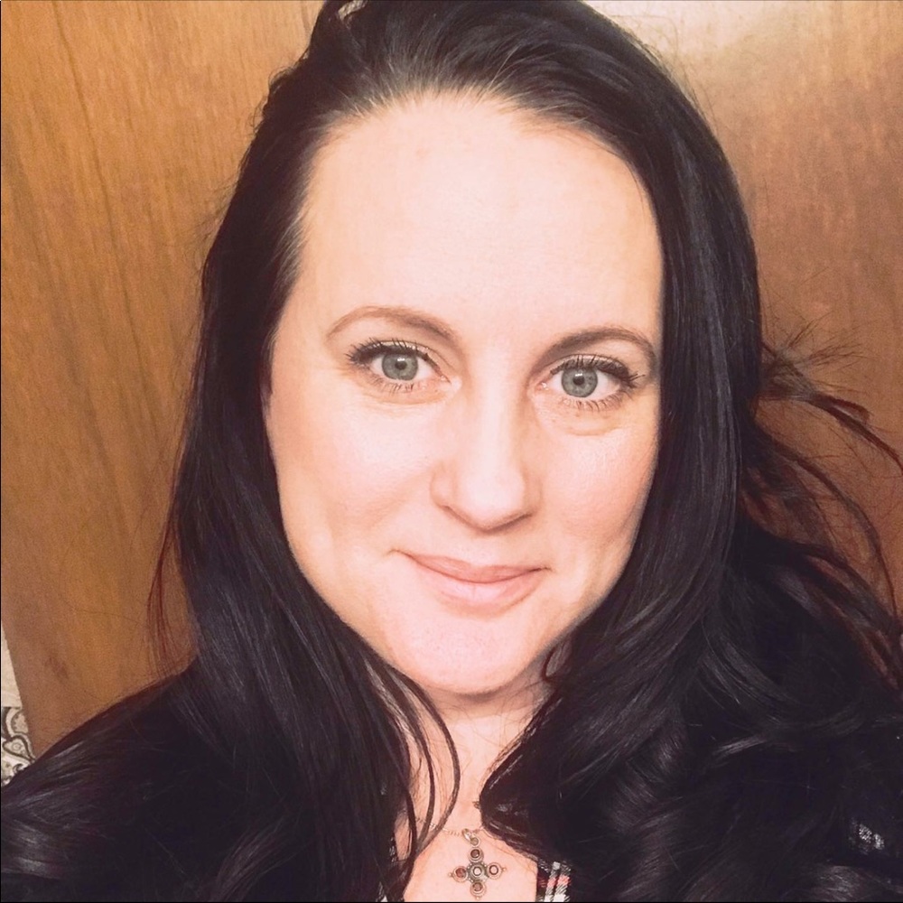 Meet your Posher, Shelly - Picture 3 of 5